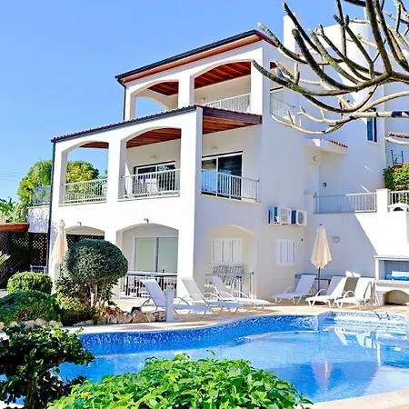 Amelia Villa Coral Bay